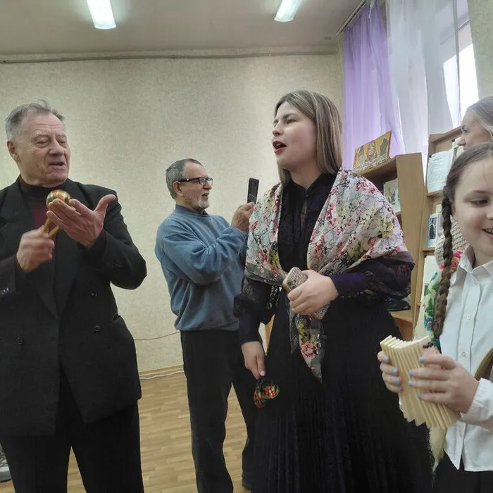 «Эта Масленица идет, блин да мед несет»